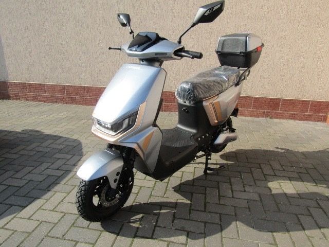Електро скутер CROSSER CR-12 акция