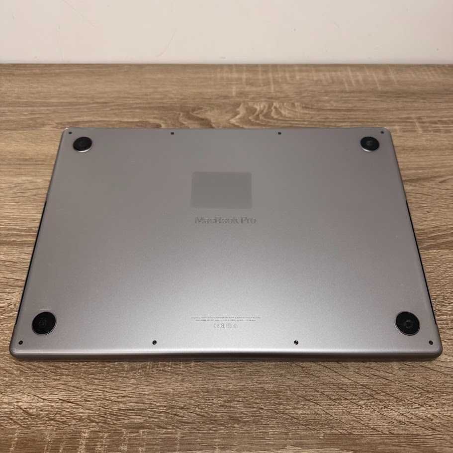 Macbook Pro 16" 2021 M1 Pro / 32Gb DDR5 / SSD 512Gb (M0568)