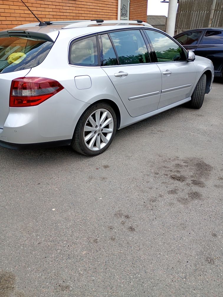 Renault Laguna3 2008