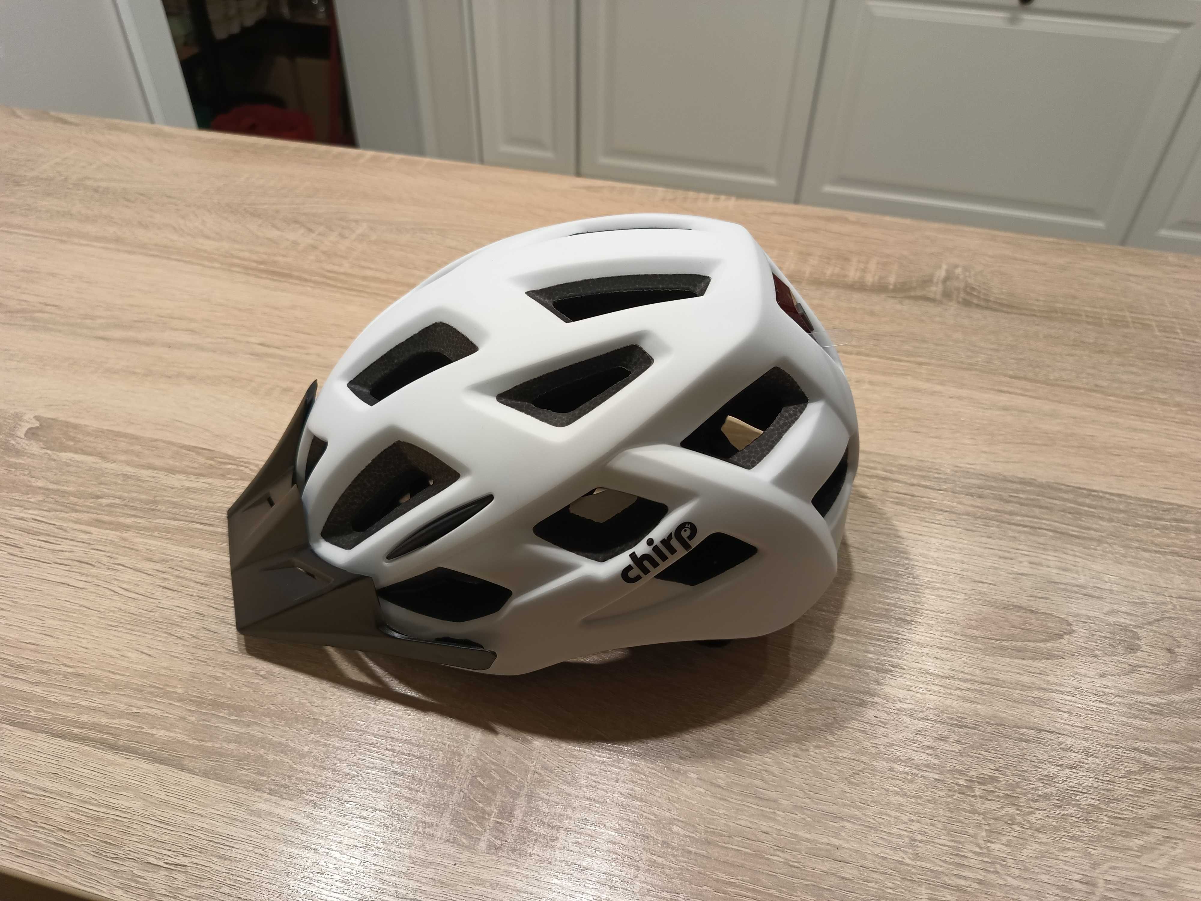 Kask Na Rower Rowerowy Chirp Biały Czarny S M L Światło Ostrzegawcze