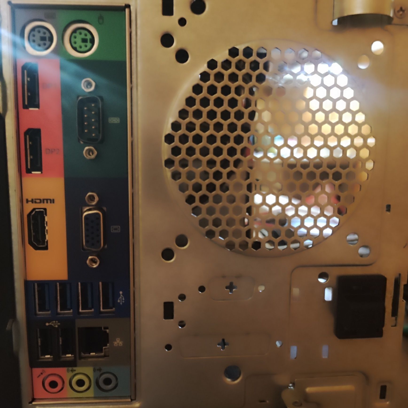 Системний Блок Acer Veriton M4650 Intel i5-6400 8Gb SSD256Gb RX480 4Gb