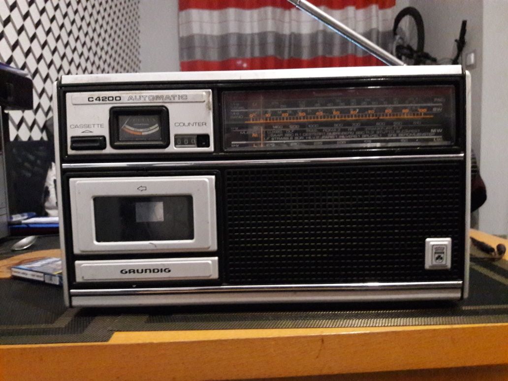 Radio Magnetofon Grundig C4200 Automatic