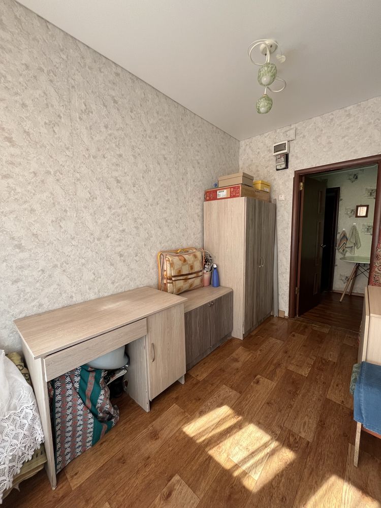 Продається квартира посімейного типу 27,7м2 в районі Градецького
