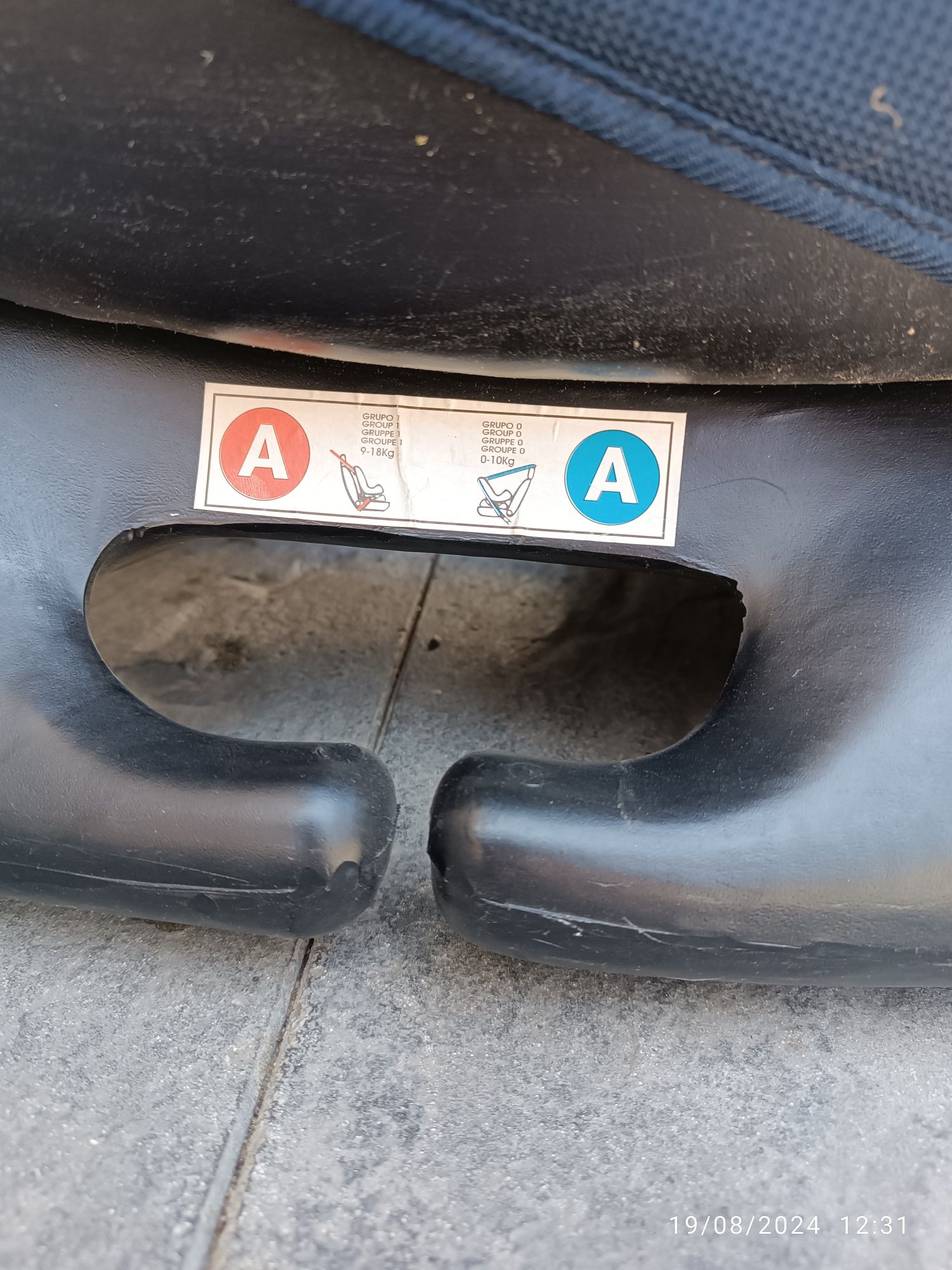 Cadeira de transporte de criança para automóvel