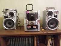 DVD стерео система Panasonic Model No. SC-VK61D