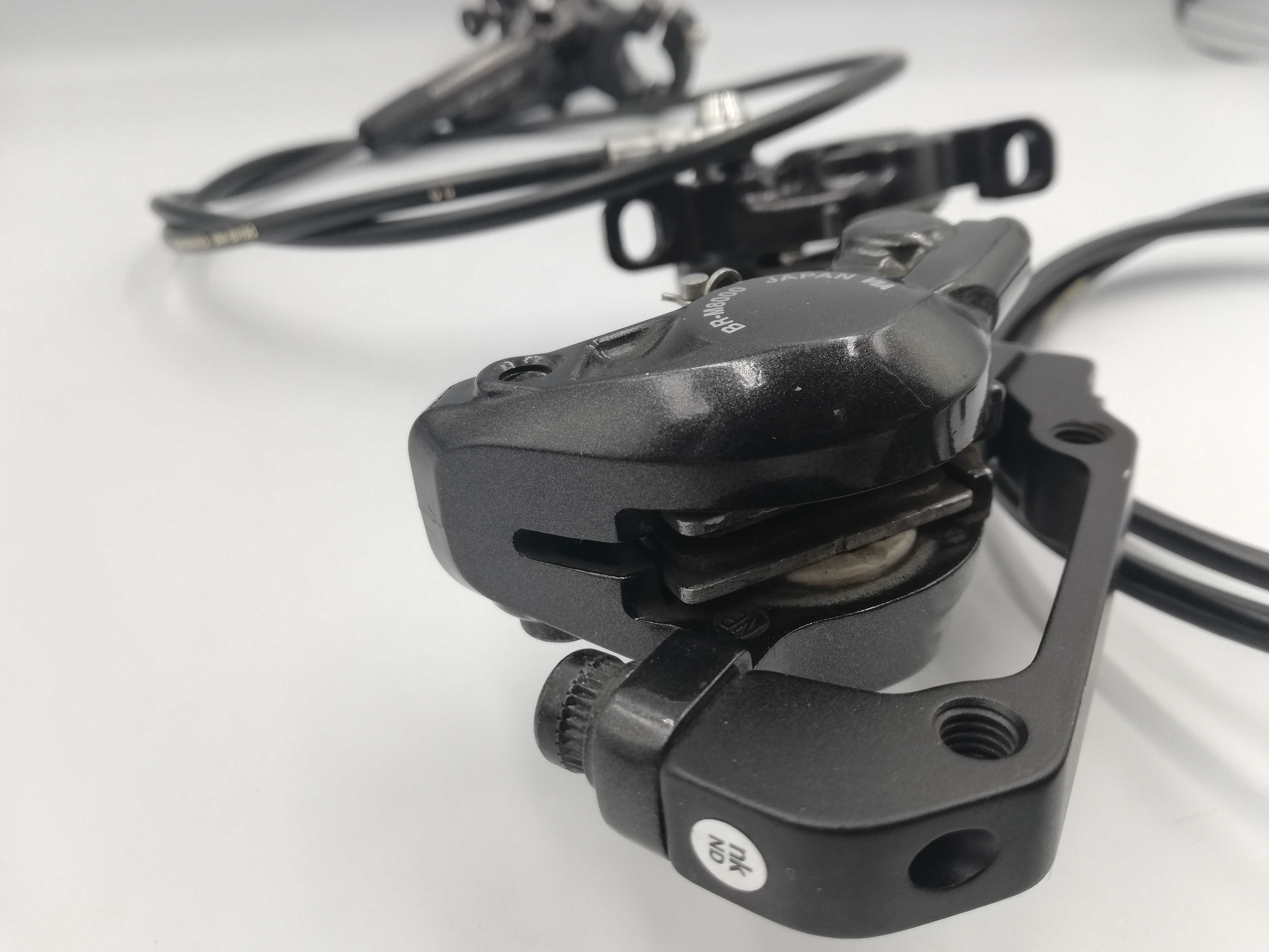 Hamulce Shimano DEORE XT BR-M8000 / komplet