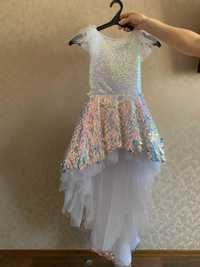 Продам Выпускное  платье для девочки