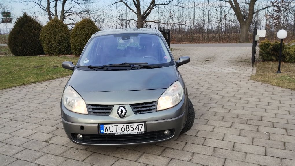 Renault Scenic 2. 1.6 benzyna 2004 r