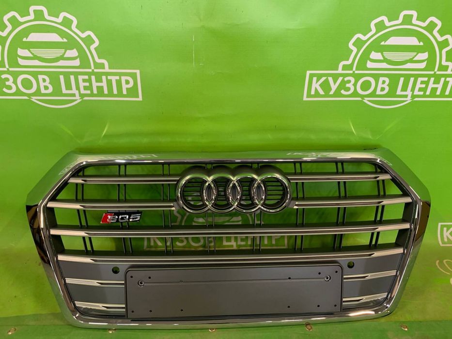 Комплект передній Audi Q5 2017 - 2020 бампер капот фара телевизор фары