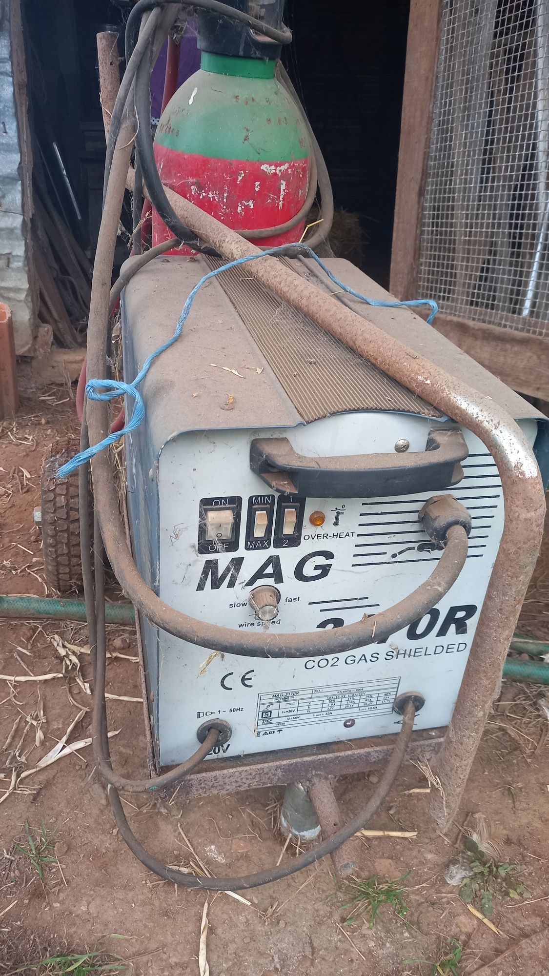 Aparelho soldar a gás  com duas botijas semi novo