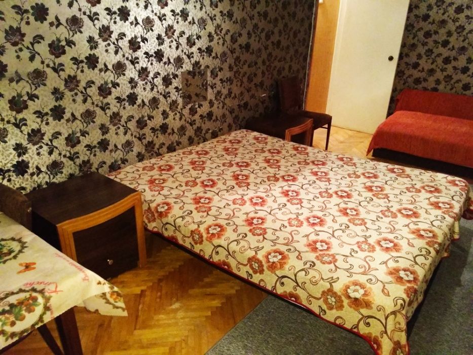 1 до подобово квартира на Виноградарі, Свободи 34. недалеко від ринку
