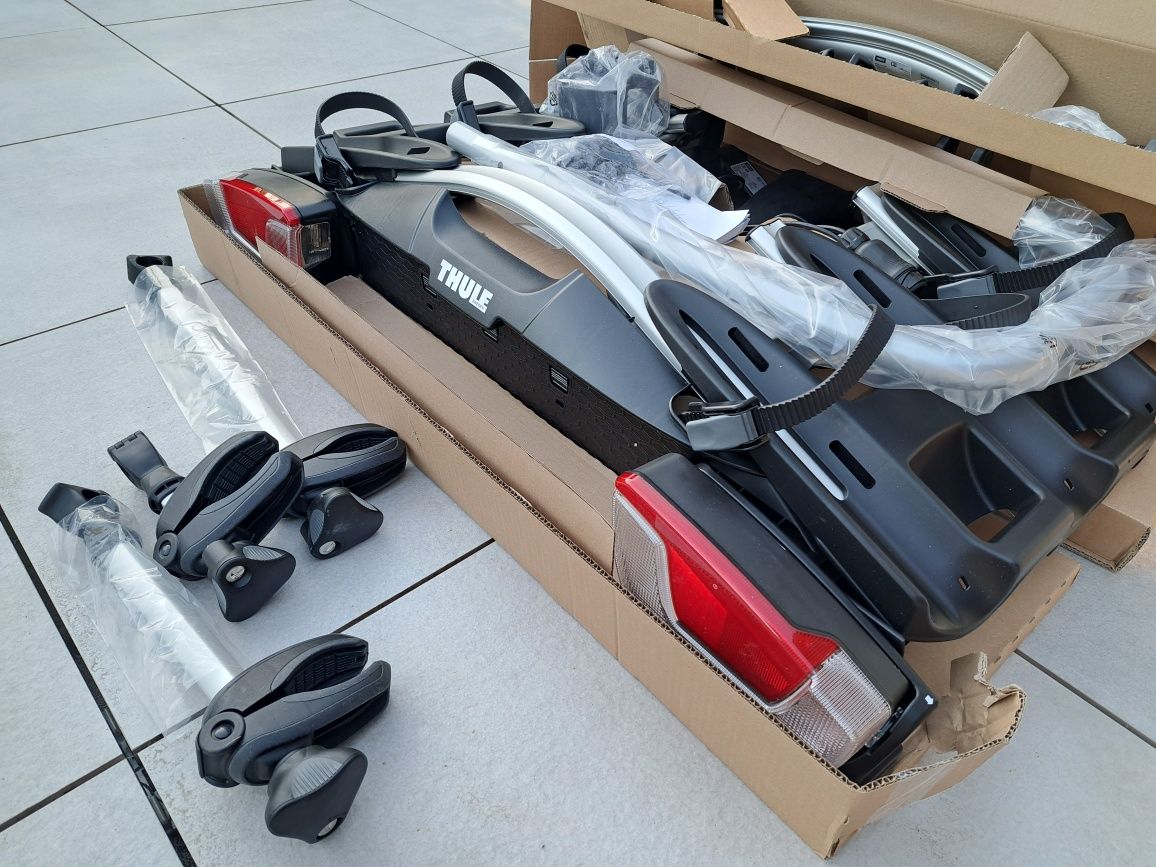 Bagażnik Thule VeloCompact  na 4 rowery z Nowy