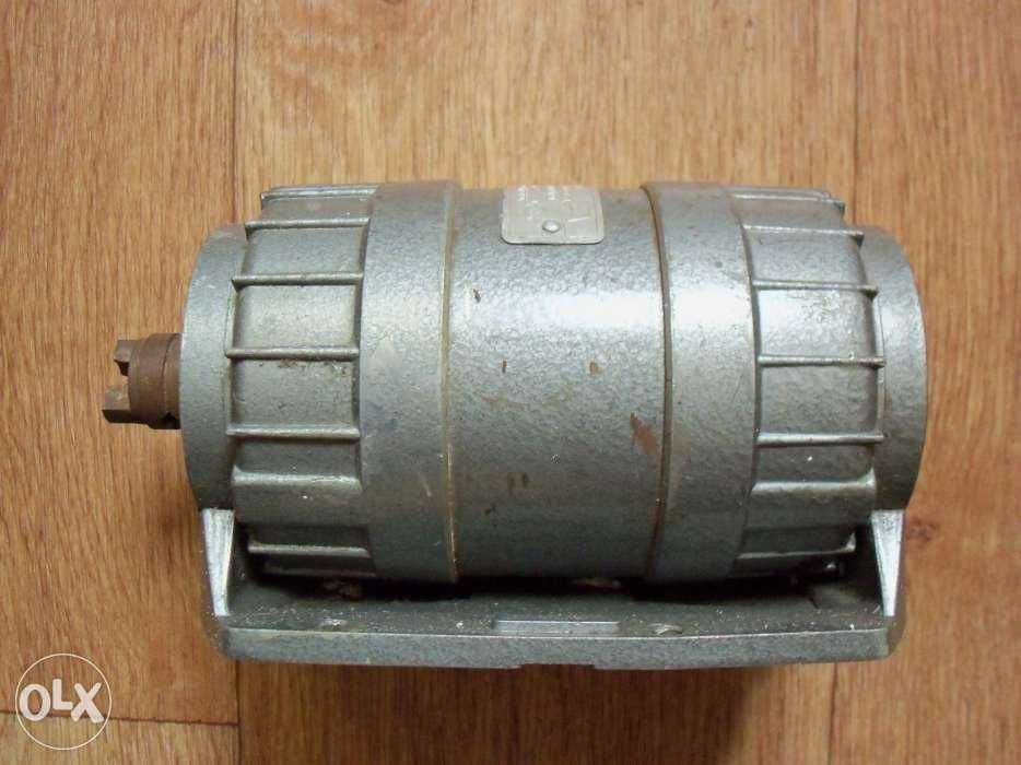 Электродвигатель асинхронный АБЕ-052., 1350 об/мин. Електродвигун