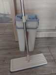 MOP z wiaderkiem