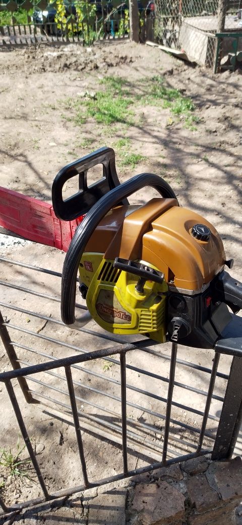 Продам бензо пилу днепро тех бд5600