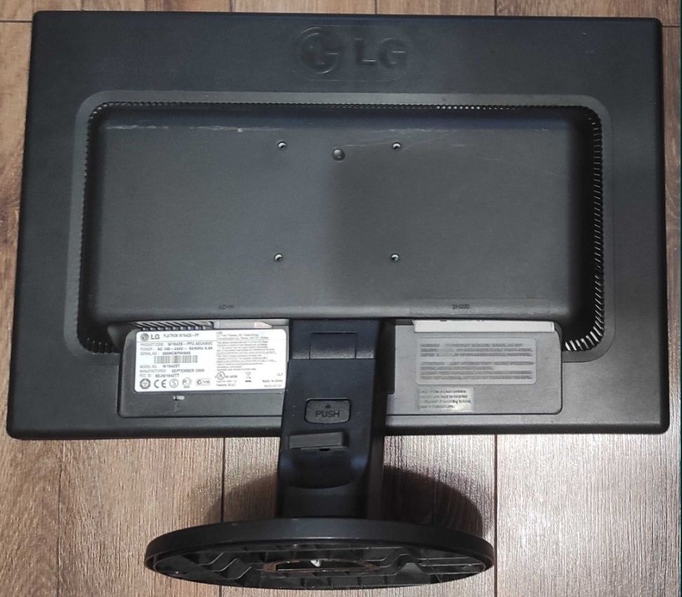Монітор 19" (1440x900) LG Flatron W1942S-PF