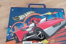 Walizka Hot Wheels w formacie A4 z rączką