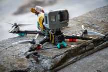 Drone fpv completo climático / freestyle DJI crossfire