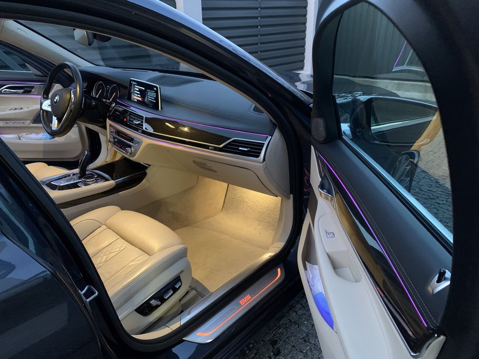 Автомобіль Bmw 750l xd G12