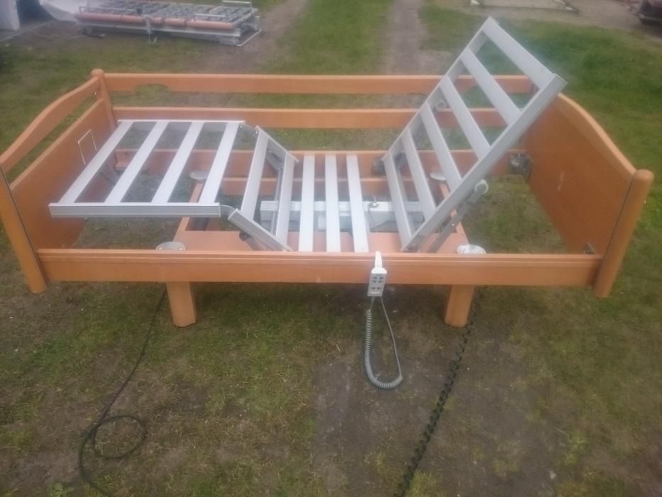 Łóżko rehabilitacyjne - Olsztyn - drewniane - domowe + materacem