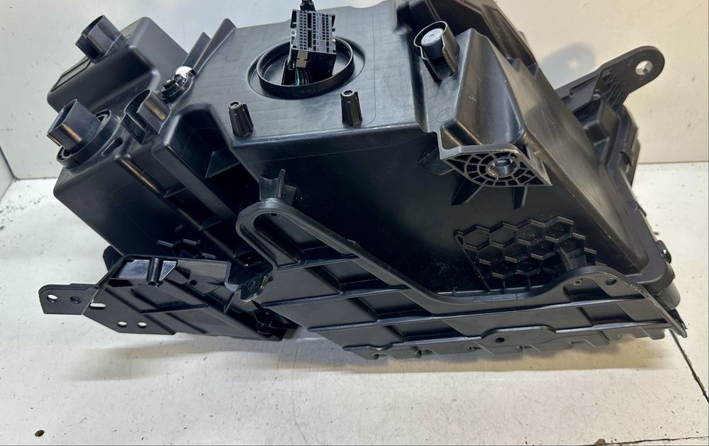 Фара ліва Jeep Grand Cherokee 2021 2022 2023 USA