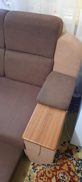Продам диван в хорошем состоянии