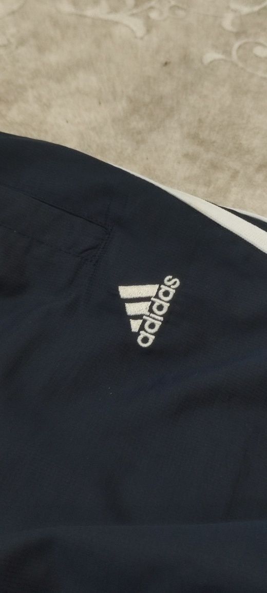 Нейлонові штани Adidas на утяжках