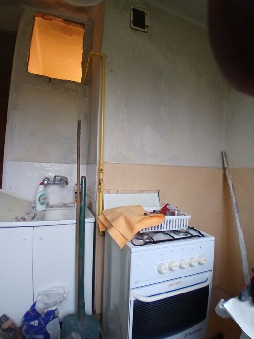 Podgrzewacz wodny  elektryczny Viking oraz piec kuchenny gazowy