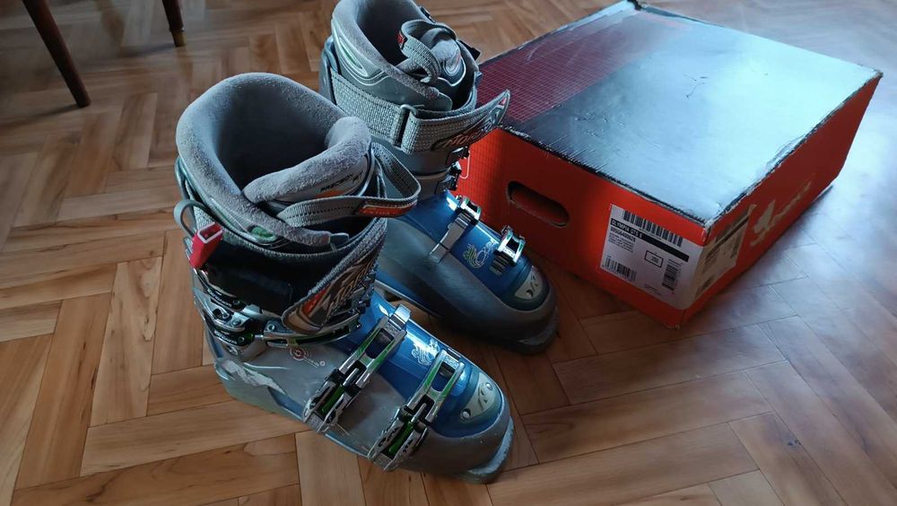 Черевики жіночі лижні гірськолижні Nordika 38р/ Женские лыжные ботинки