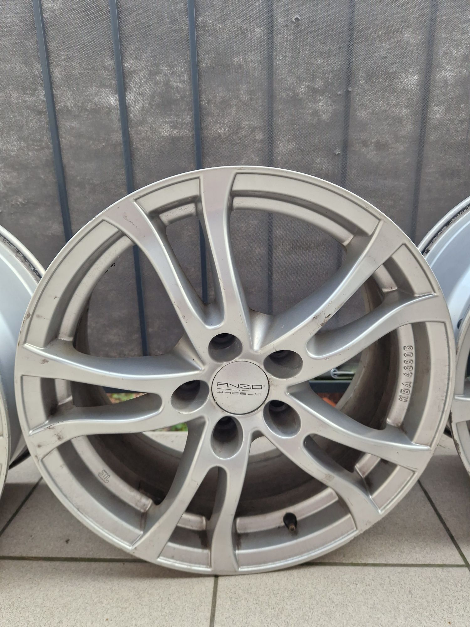 Alufelgi Anzio 17" 7,5Jx17 H2 ET35 mało jeżdżone