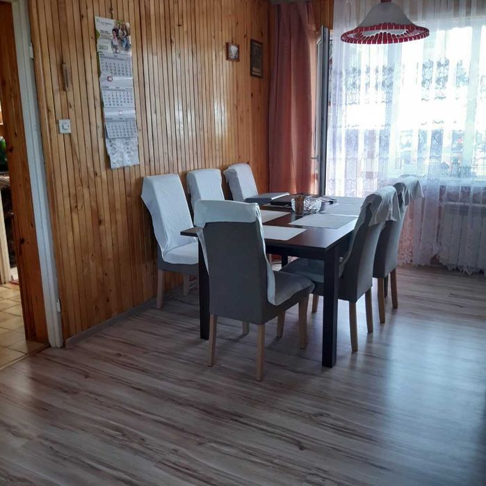 Dom wolnostojący wraz z budynkiem gospodarczym na sprzedaż