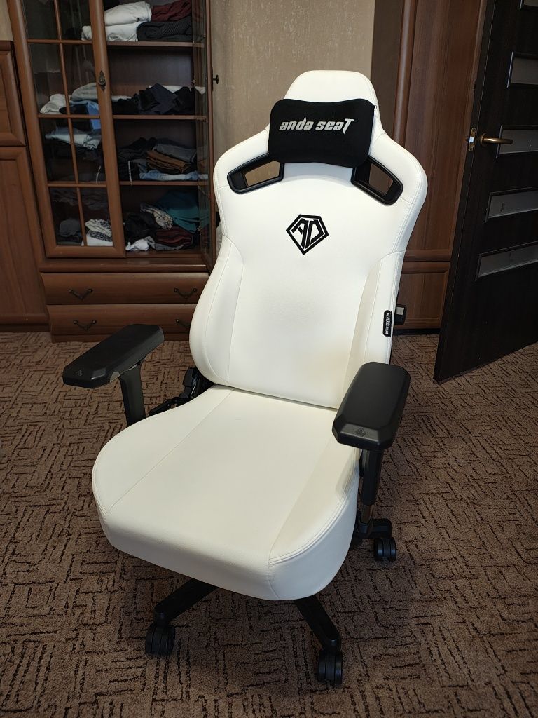 Ігрове крісло Anda Seat Kaiser 3 L (AD12YDC-L-01-W-PV/C) White
