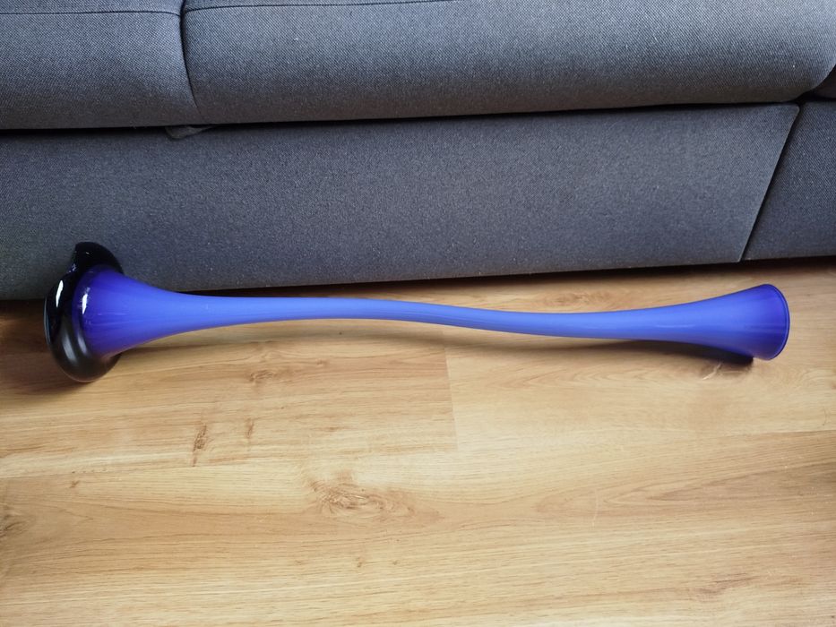 Wazon niebieski wysoki 82 cm uszkodzony