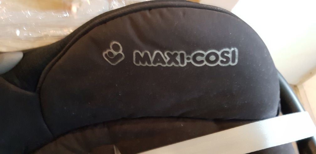 Автокрісло Maxi-cosi