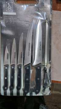 Набор ножей с точилкой и разделочной доской