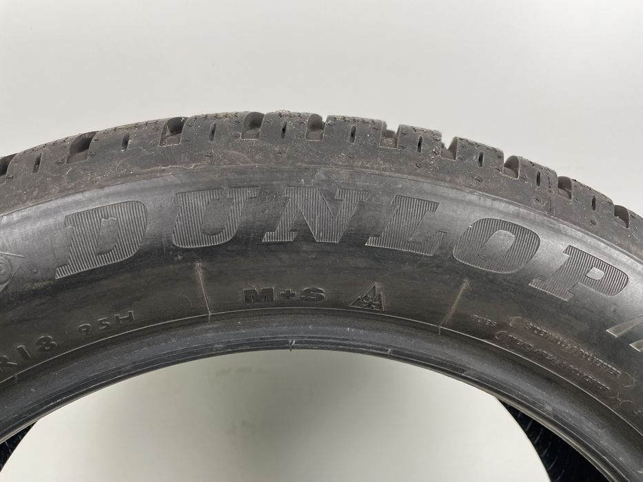 225/55R17 97H Dunlop SP Winter Sport 4D * DSST RSC MOE