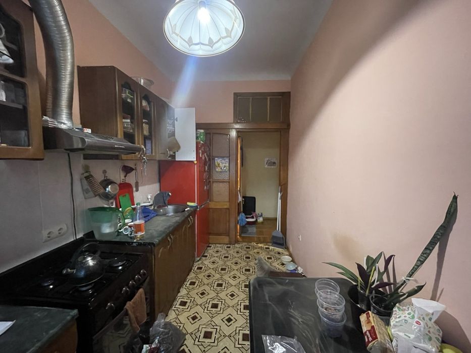 Продам 2-ком «сталинку» Пастера/Торговая