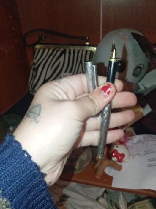 Caneta sem tinta aparo