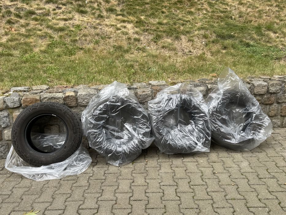 4x opony continental van contact eco 235/65R16C