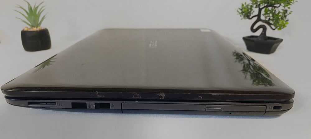 Asus великий ноутбук 17.3" / i5 / 8-256 / GT 940MX Гарантія