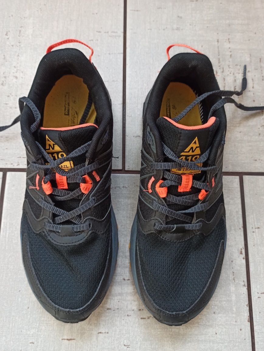 Buty do biegania (trailowe) New Balance MT410 - czarne