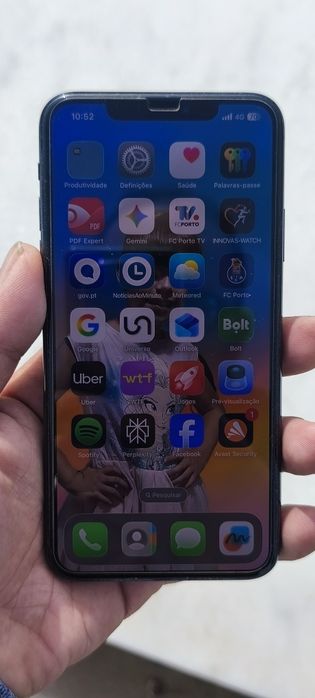 Vendo iPhone 11 pro max como novo.