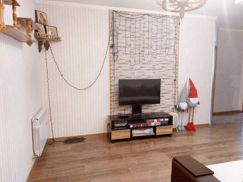 БЕЗ КОМІСІЇ! дуже велика 2 кімнатна квартира. ТОП локація