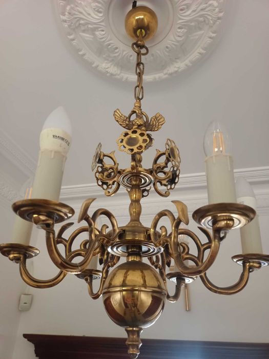 Żyrandol mosiężny z orłem