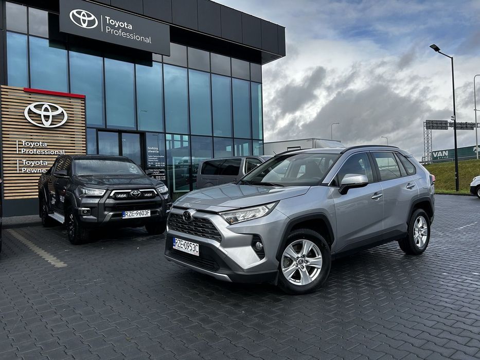 Toyota RAV4 Toyota RAV4 2.0 benzyna, napęd 4x2, wersja Comfort