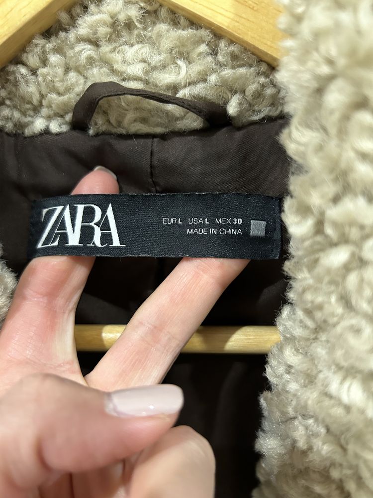 Шубка Zara зі штучного хутра