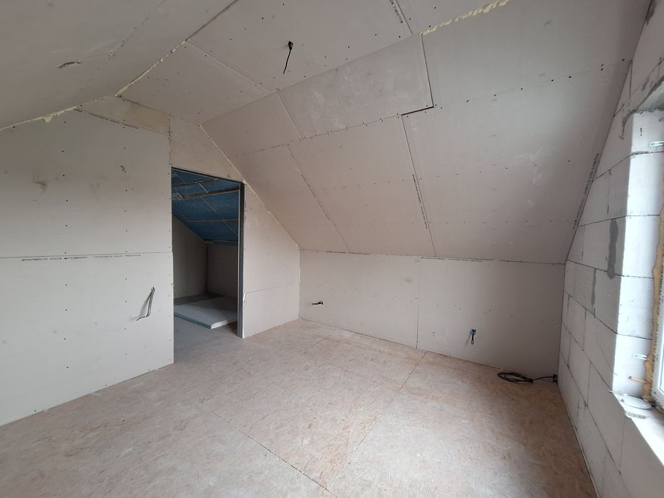 Будинок  + комунікації  +5 с Київський шлях 300 м