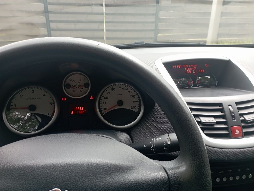 Продам Авто Пежо 207 1.6hdi