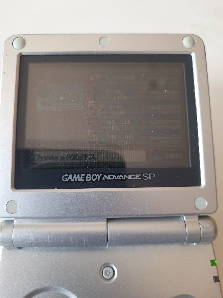 Pokemon jogo emerald com pilha nova