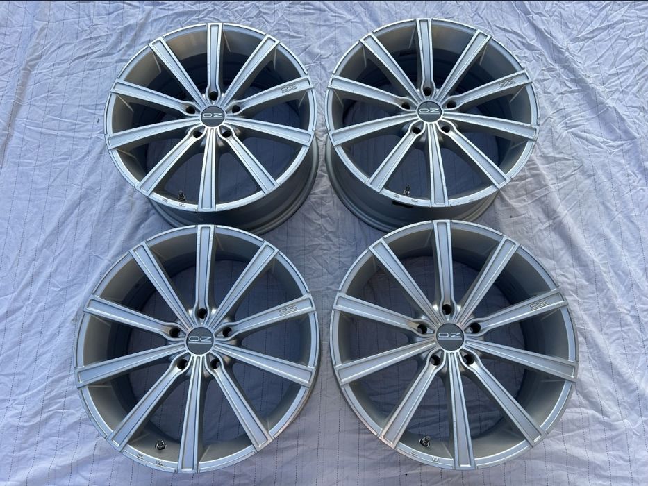OZ r18 5x114,3 RENAULT Latitude Talisman Laguna Megane Grand Scenic